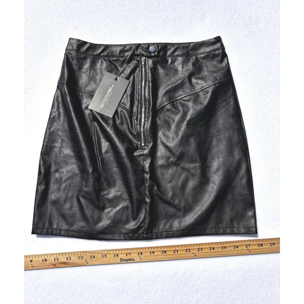 PrettyLittleThing Black Faux Leather Front Zip Mini Skirt High Waisted NWT 6
